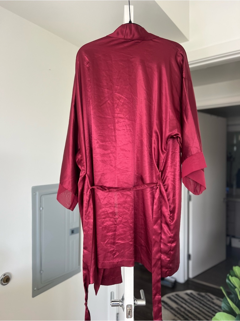 Delicates Satin Slip Robe Red Size X-Large - Picture 5 of 7